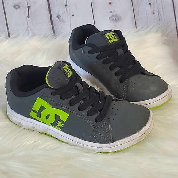 DC Shoe Company Skateboarding Gray  Leather Gaveler Sneakers Shoes Youth Size 12 - Picture 6 of 17